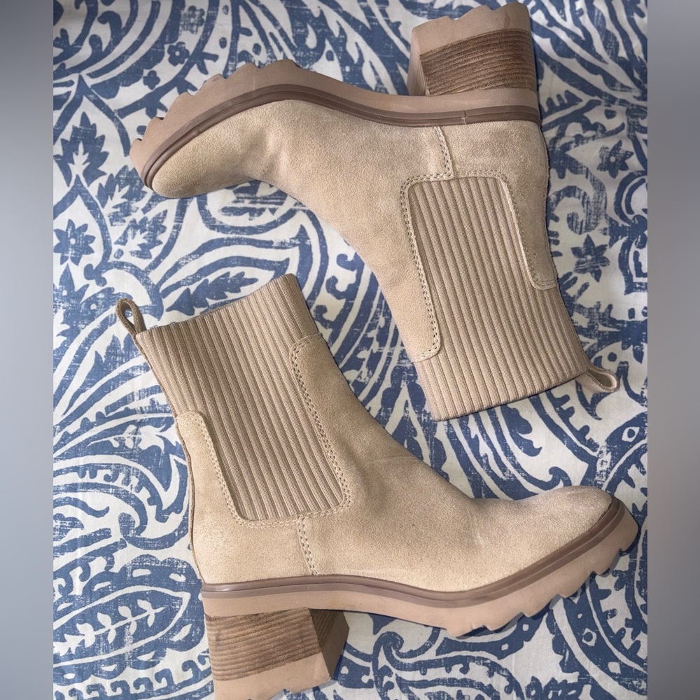 Dolce Vita Lug Boots